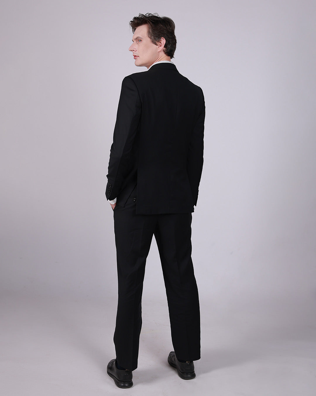 Charcoal Grey Suit – Super 140’s Wool, Classic Fit (2 or 3 Piece)